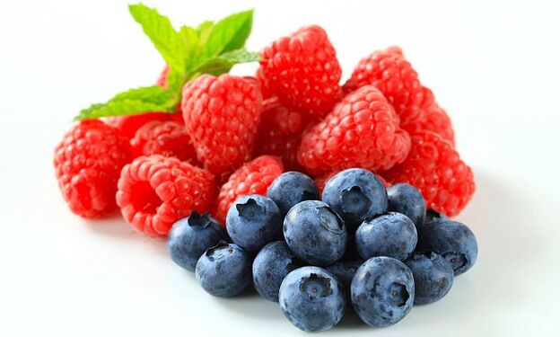 Raspberries and blueberries - berries that increase the effectiveness of men